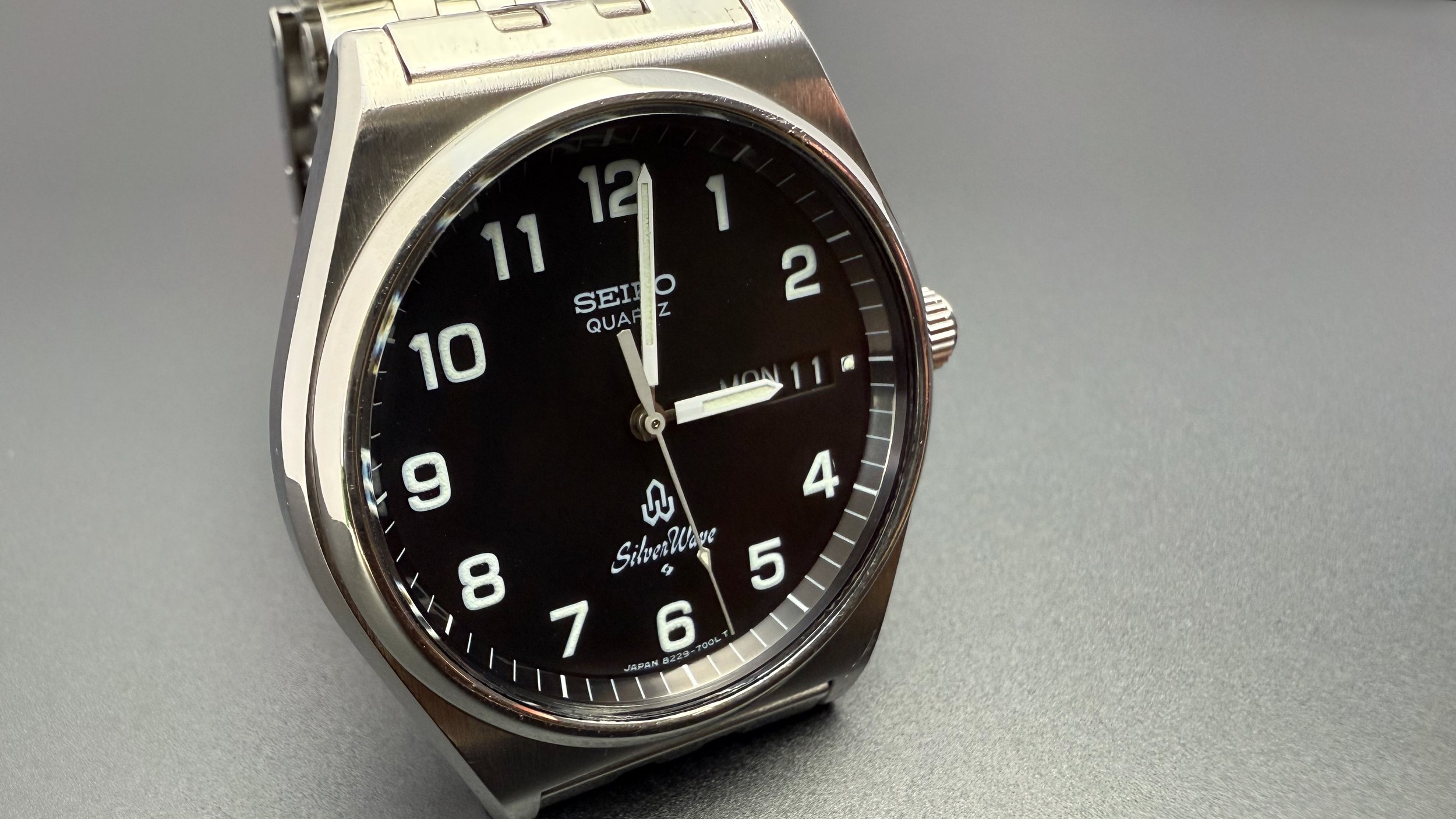 Seiko Silverwave 8229-7000 PWF038 — VintageSeikos.NL